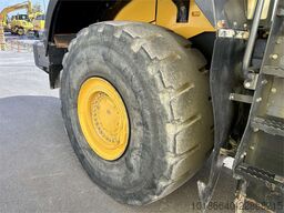 Komatsu WA500-8E0