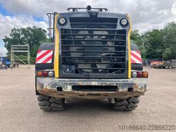 Komatsu WA470-8