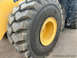 Komatsu WA470-8