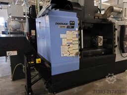 DOOSAN DNM 5700