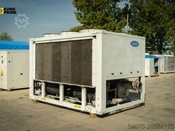 Used Aircooled chiller CARRIER 30GX 132 A0281 PEE 450 KW. 2004 yom