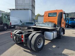 RENAULT Premium 370 4x2