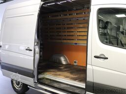 Volkswagen Crafter 2.0 TDI 136PK L2H2 - Airco - Cruise - C...
