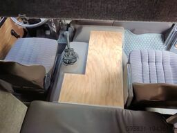 Mercedes Pferderenntransport Pferderenntransporter 1120