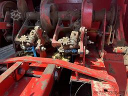 New Holland 276