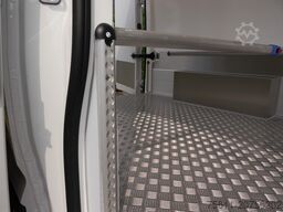 VW CRAFTER 35 FLACH FRISCHEDIENST 0° RFK + 2x PDC