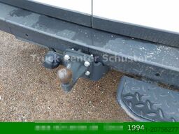 VOLKSWAGEN Crafter 35 2,0TDi 140PS MR2 HochFWD/AHK3,0t