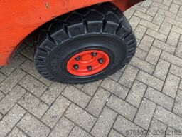 LINDE H25T-03 triplo590 freelift sideshift 7700uur 1998 LPG ZEER NET!