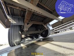 Krone curtainsider hardwood floor