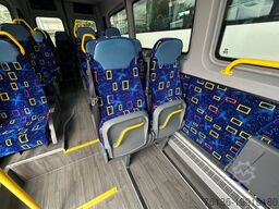 MERCEDES-BENZ Sprinter Niederflur 17+6 Automatik Klima