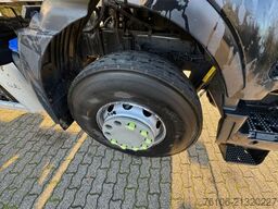 IVECO Trakker AD 260 Fassi F135a