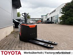Toyota LPE 200 / Akku neu!