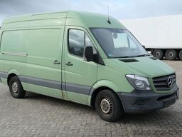 MERCEDES-BENZ 316 CDI Sprinter 4x2, Klima, Bott-Regale, AHK