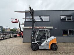 STILL RX70-40 Triplo 400 Freelift / Sideshift / Vorkversteller Containertruck Deutz Diesel 2014