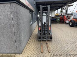LINDE H16T-01 triplo545 / sideshift / 4e functie / 2019 / 10.200uur / LPG