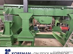  Metso Hopper with Vibrating Chute