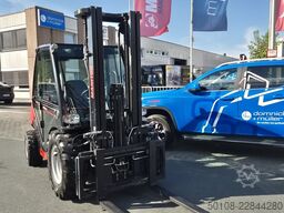 Manitou MC 30-4 ST3A S1