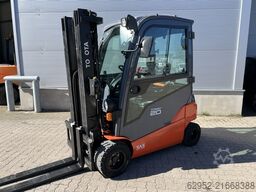 Toyota 8 FBM 20 T / 1.240 h!