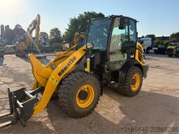 Komatsu WA70M-8E0