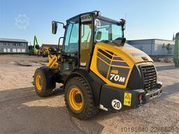 Komatsu WA70M-8E0