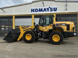 Komatsu WA320-8