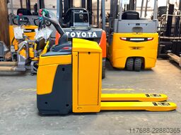 Jungheinrich ERE 225 - Service Neu - Batterie 80% + Garantie