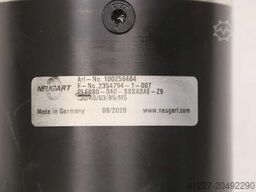 Beckhoff Neuigart AM8022-0D11-0000 PLE080-040-SSSA3AE-Z9