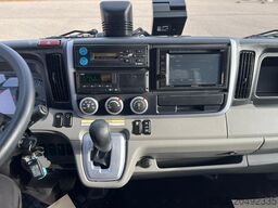 Mitsubishi Fuso Fuso Canter 7C18 AMT Junge Kofferaufbau KlimaA