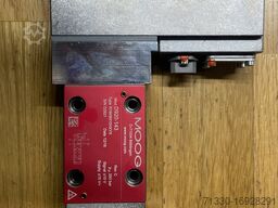 Moog D920-143