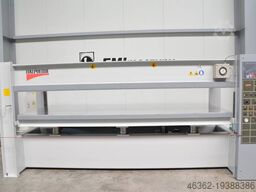 Italpresse UT/6L Prasa do forniru