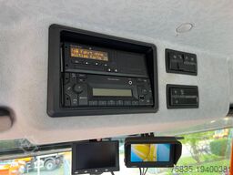 Mercedes-Benz Unimog U427 mit Mähgerät