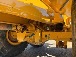 BELL B 30 E Dumper 6x6 knickgelenkt Kamera TOP