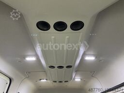 VOLKSWAGEN Crafter 35 *ROLLSTUHL-LIFT* 9-SITZE (8815)