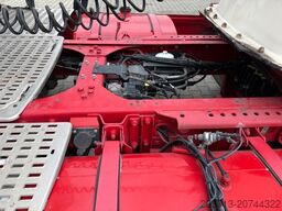 DAF XF480 FT 4x2 SZM Euro 6 ADR