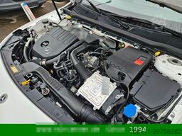 MERCEDES-BENZ A 200 Automatik Navigation Komfort-Fahrwerk