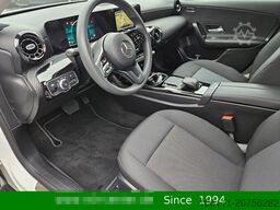 MERCEDES-BENZ A 200 Automatik Navigation Komfort-Fahrwerk