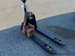 LINDE NIEDERHUBWAGEN MT15C