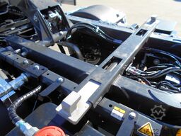 Isuzu M30 (7,5 ton) - SCARRABILE PALFINGER