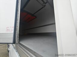 Ford Truck F-Line E 6x2 - Garantie 2+0 jaar