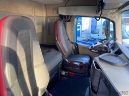 Volvo FH 13.500 Globetrotter / 6x2/4 / 2x Tank
