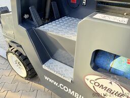 Combilift CB4000 GAS TRIPLEX 5200 POSITIONER