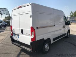 Citroën Jumper 33 L2H2 2.2 bluehdi 140cv S&S