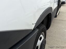 IVECO 35C14 / AHK / Zwillingsbereift