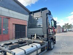 MERCEDES-BENZ Actros 2541 Megaspace Retarder  3Sitzer 326TKM