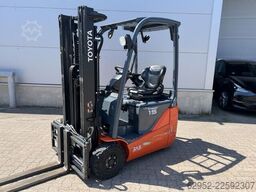 Toyota 8 FBE 15 T / nur 975 h!
