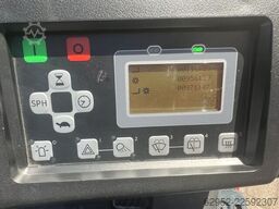 Toyota 8 FBE 15 T / nur 975 h!