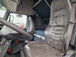 Volvo FH 13.460 Globetrotter XL 6x2 - Box with side d...