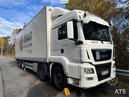 MAN TGS 35.480 8x2 Box truck w/ Full side opening.