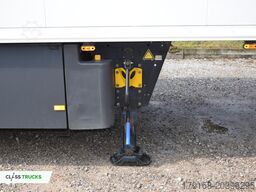 SCHMITZ CARGOBULL SKO FP 45 ThermoKing SLXi 300
