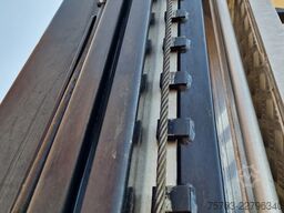 Berdex FH 460 Berdex 3 deck livestock - Loadlift - Lif...